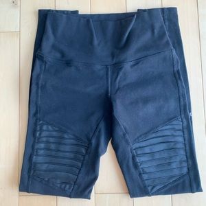 Alo yoga pants HIGH WAISTED Moto Black Size S
